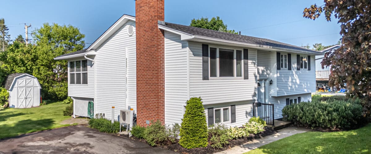 37 Oliver Crescent