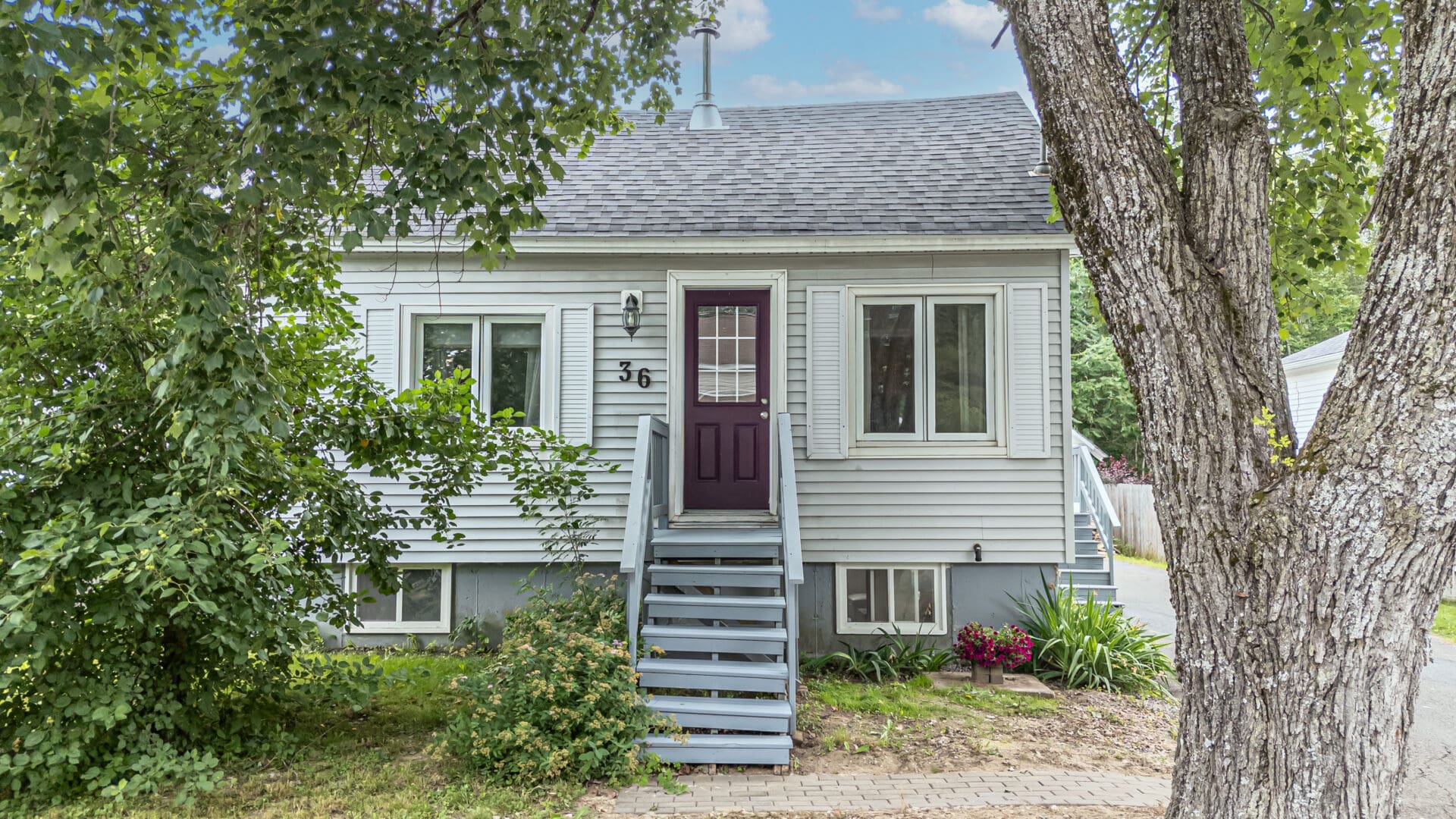 36 Murray Avenue