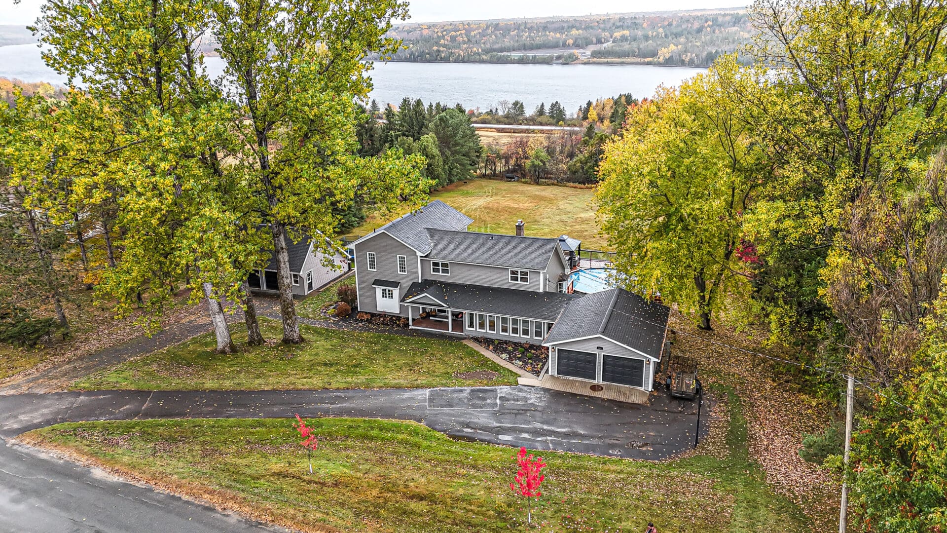 242 Mactaquac Heights