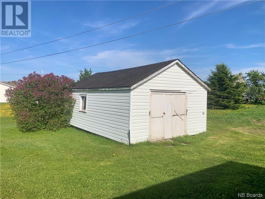 18 Centrale Street, Rogersville, New Brunswick  E4Y 2G7 - Photo 3 - NB084280