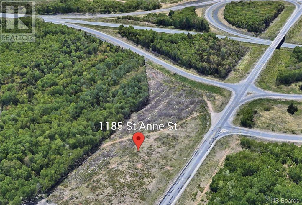 1185 St Anne Street, Bathurst, New Brunswick  E2A 6X1 - Photo 1 - NB087390