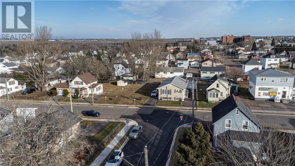 77 Cedar Street, Moncton, New Brunswick  E1C 7L3 - Photo 3 - M155171