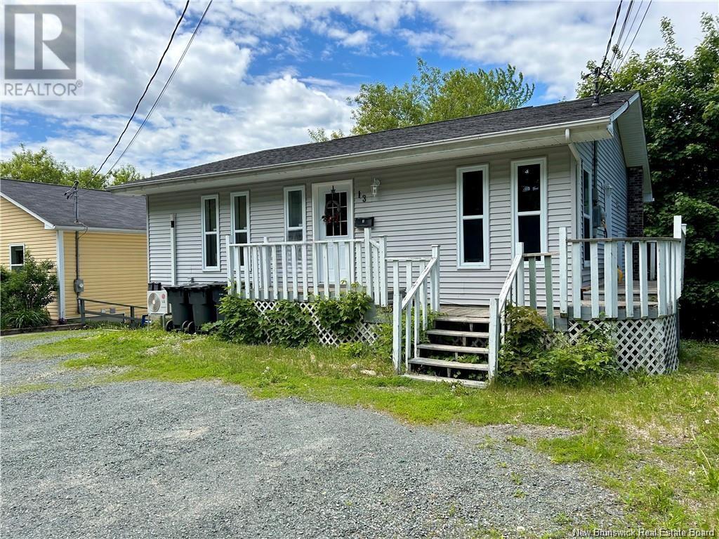 13 Hannah Street, Miramichi, New Brunswick  E1N 1K9 - Photo 2 - NB094864