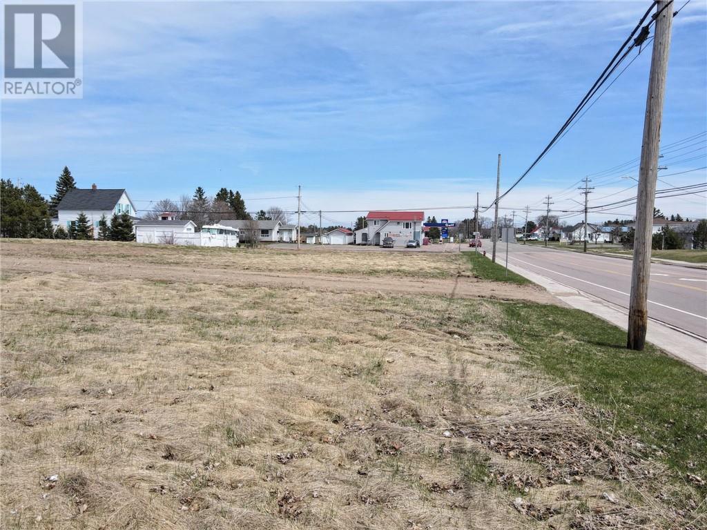 674 Main, Shediac, New Brunswick  E4P 2H3 - Photo 12 - M158845