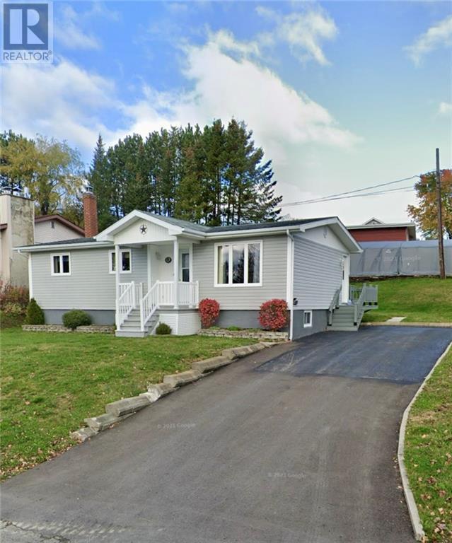 3 Dube Street, Edmundston, New Brunswick  E3V 2G1 - Photo 1 - M158991