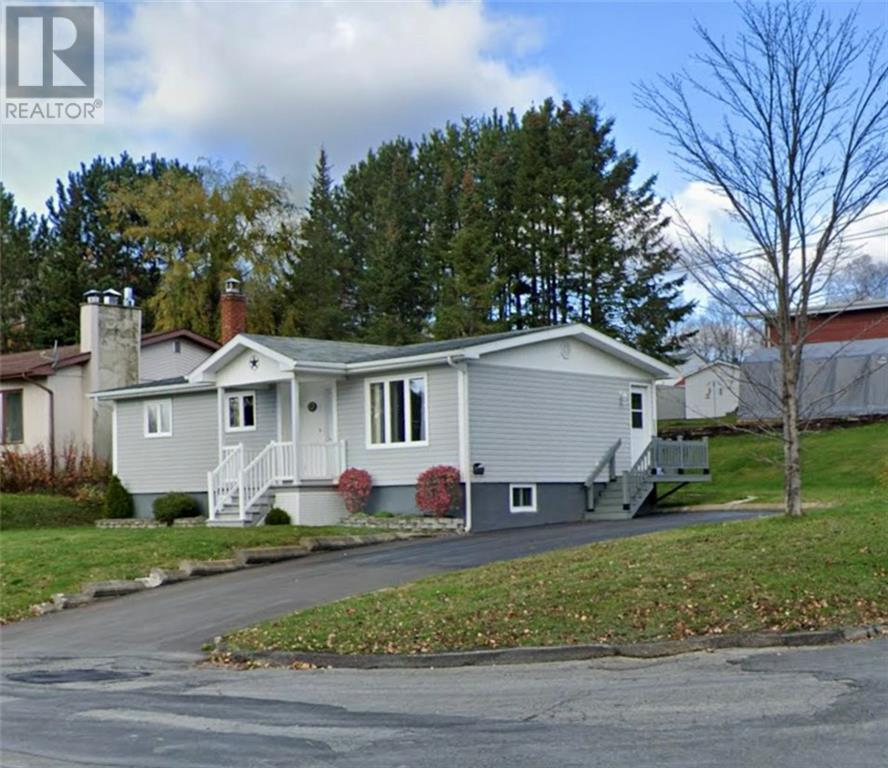 3 Dube Street, Edmundston, New Brunswick  E3V 2G1 - Photo 21 - M158991