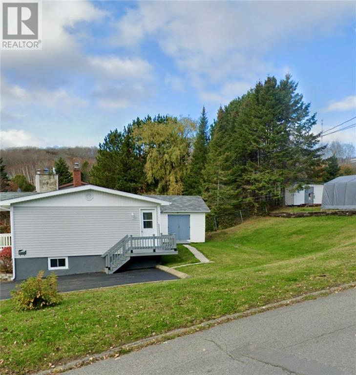 3 Dube Street, Edmundston, New Brunswick  E3V 2G1 - Photo 23 - M158991