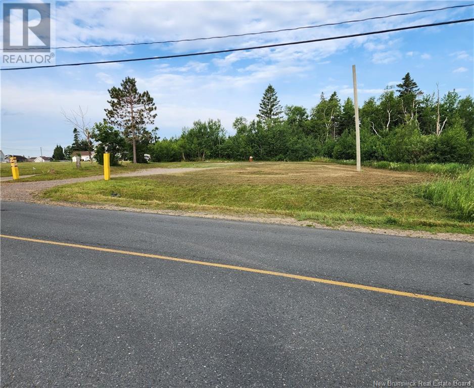 3659 Rue Luce, Tracadie, New Brunswick  E1X 1B4 - Photo 2 - NB098901