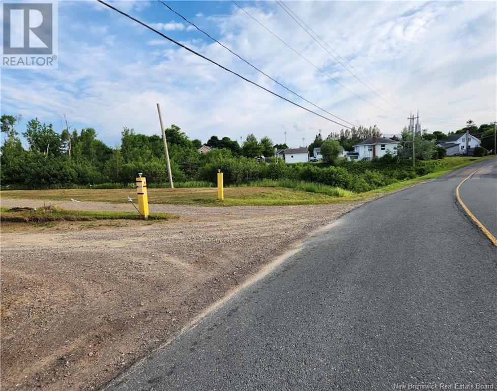 3659 Rue Luce, Tracadie, New Brunswick  E1X 1B4 - Photo 6 - NB098901