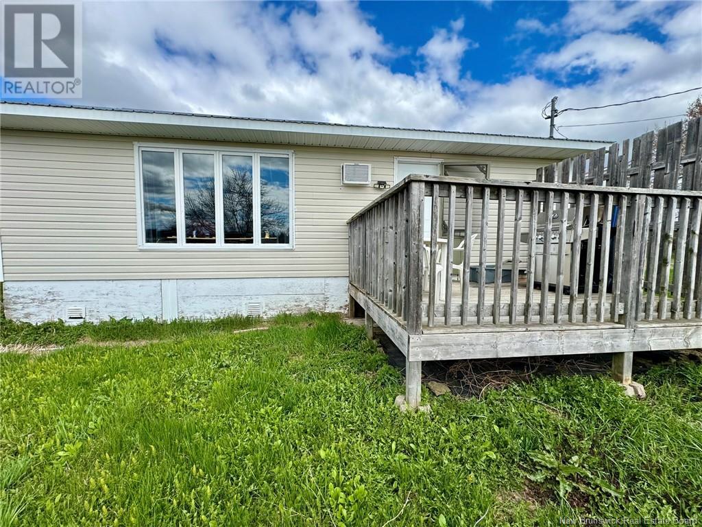 2292 King George Highway, Miramichi, New Brunswick  E1V 6S2 - Photo 3 - NB099248