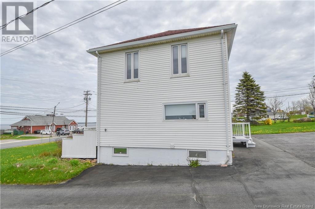 90 Saint-Pierre Est Boulevard, Caraquet, New Brunswick  E1W 1B6 - Photo 15 - NB100820