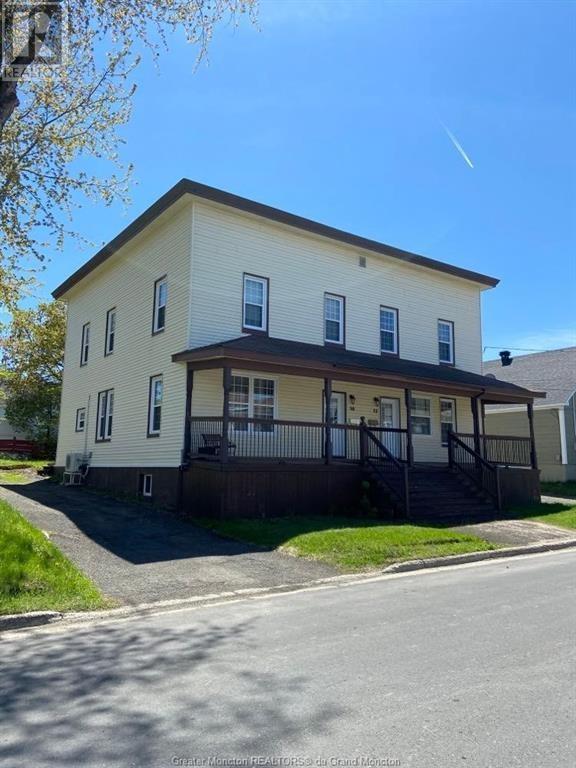 30-32 Patterson Street, campbellton, New Brunswick