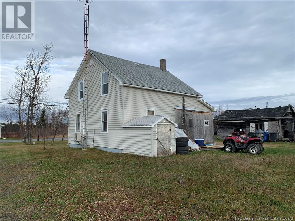 62 Chemin Du Parc, Val-Comeau, New Brunswick  E1X 1H3 - Photo 3 - NB101110