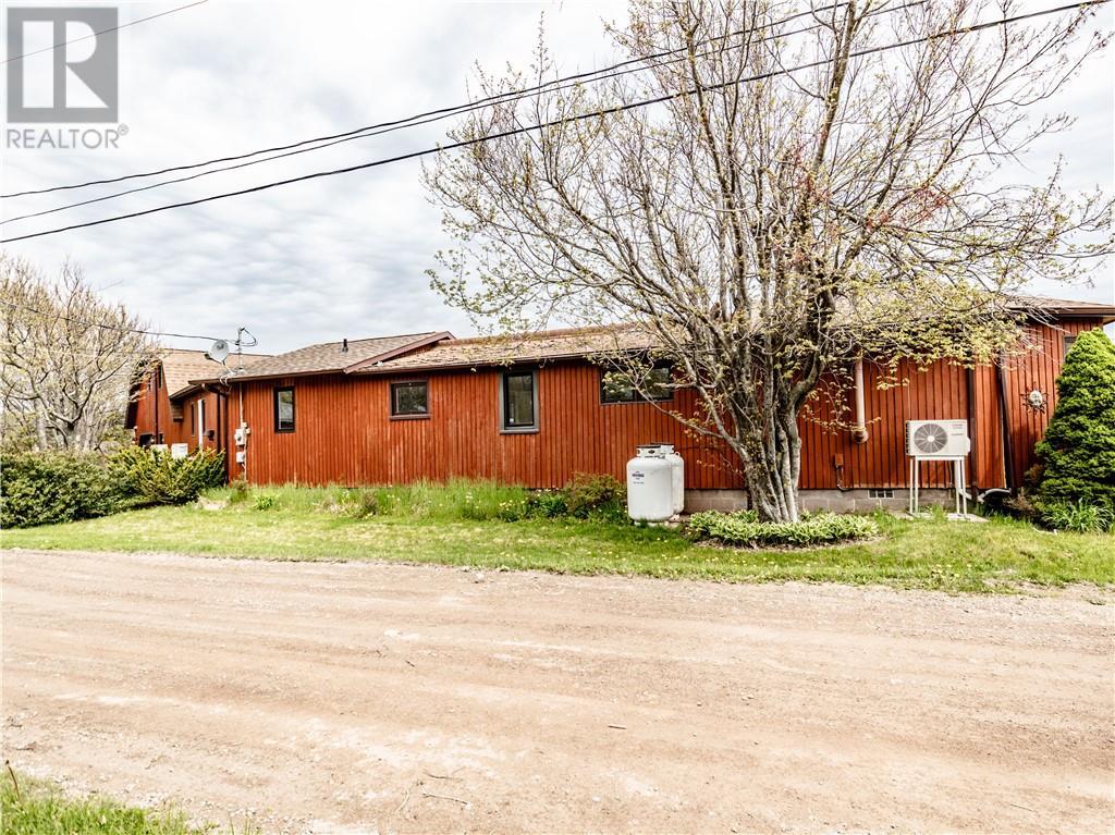 2 De La Plage, Beaubassin East, New Brunswick  E4P 7E3 - Photo 34 - M159797