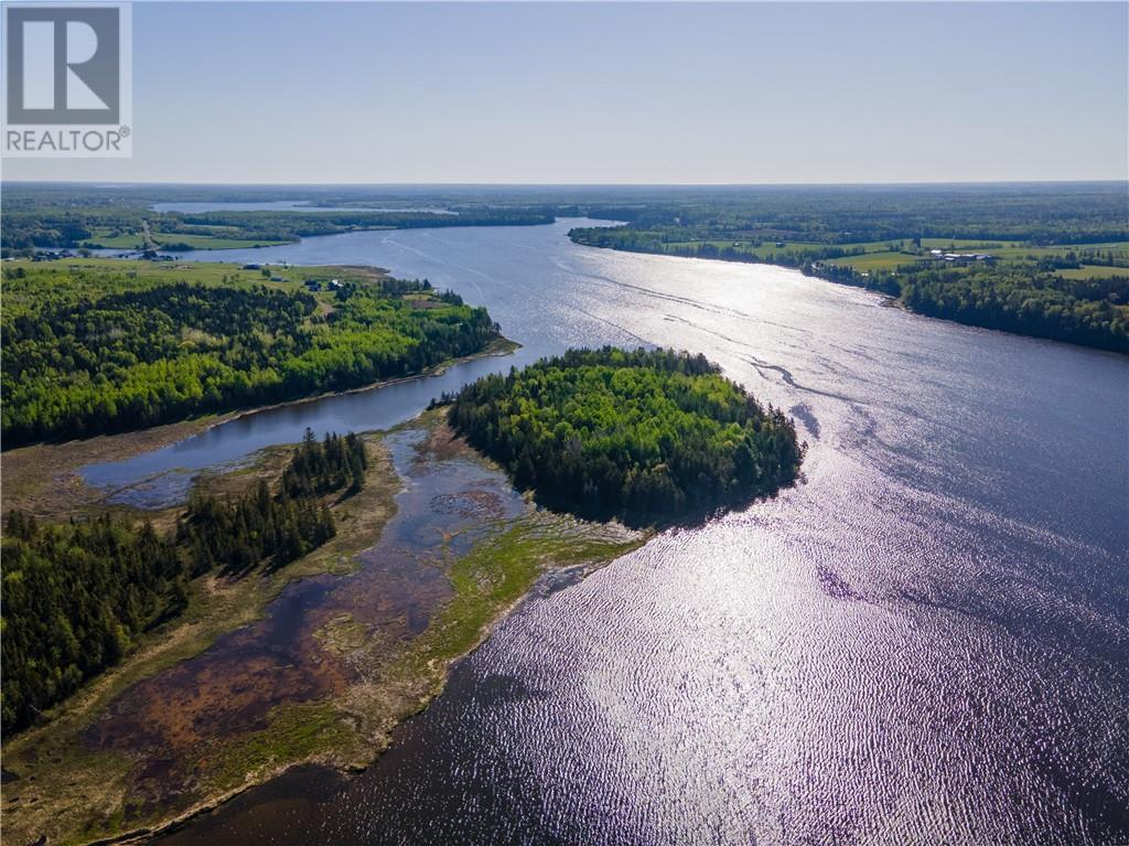 Waterfront Bass River Point, Bass River, New Brunswick  E4T 1A6 - Photo 22 - M159821