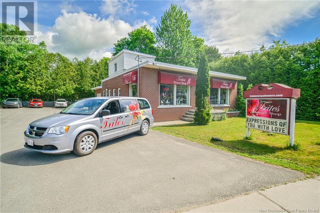 569 Woodstock Road, fredericton, New Brunswick