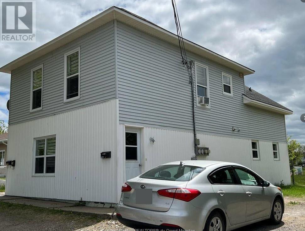 1380 Miramichi, Bathurst, New Brunswick  E2A 1Y2 - Photo 1 - M159900