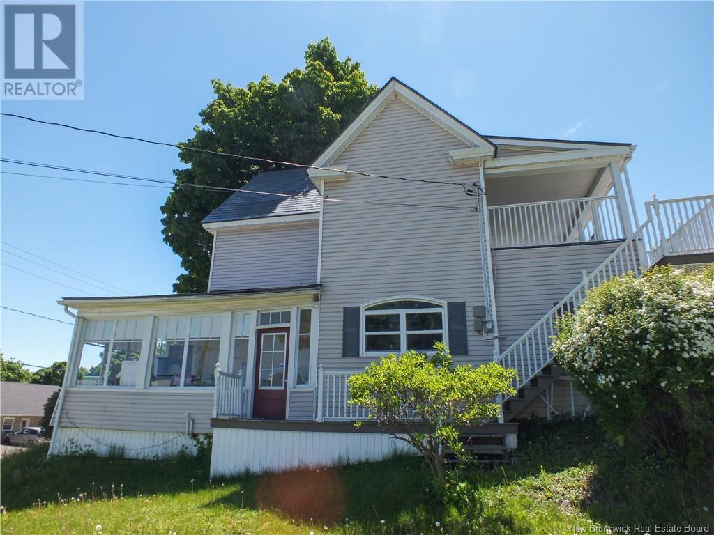 727 Main Street, Woodstock, New Brunswick  E7M 2E6 - Photo 47 - NB101417