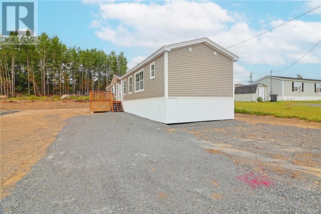 20 Fearneley, Fredericton, New Brunswick  E3G 0A8 - Photo 32 - NB102105