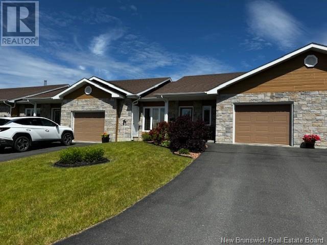 28 Real Street, Edmundston, New Brunswick  E3V 0B8 - Photo 2 - NB102133