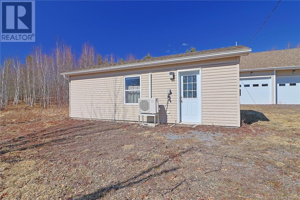 34 Washademoak Lane, Cambridge-Narrows, New Brunswick  E4C 4G7 - Photo 2 - M160424