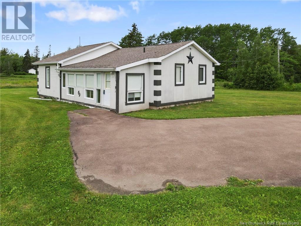 87 Caissie, Grande-Digue, New Brunswick  E4R 3Y3 - Photo 2 - M160602