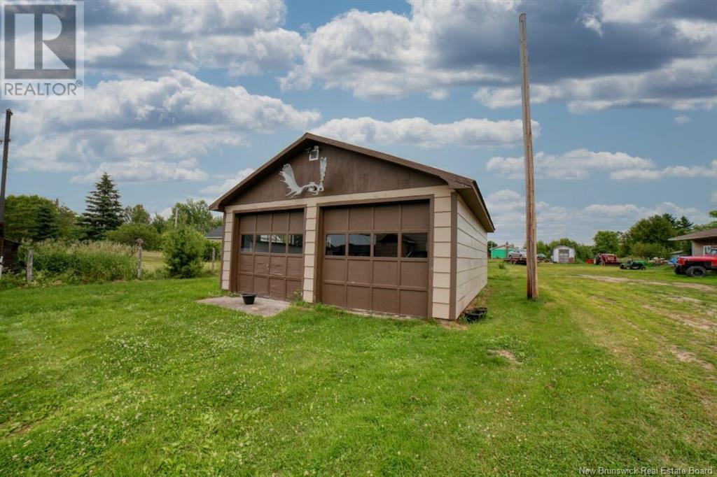 784 Mount Carmel, Bathurst, New Brunswick  E2A 2C2 - Photo 11 - NB102680