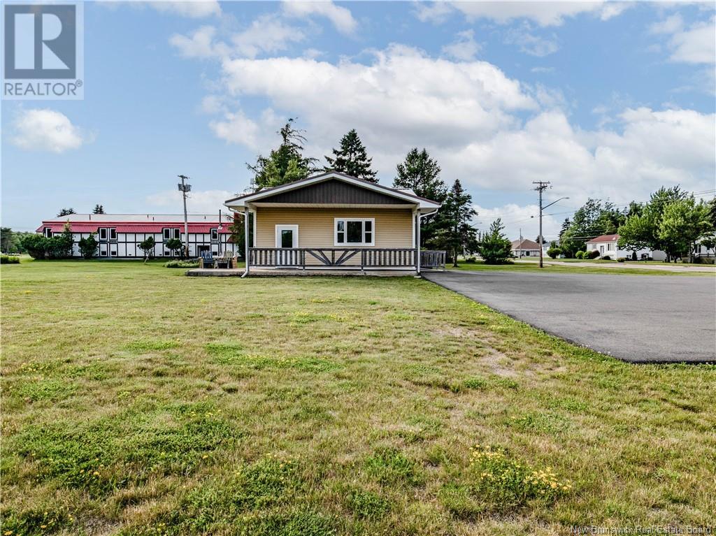 9586 Main Street, Richibucto, New Brunswick  E4W 4E6 - Photo 1 - M160724