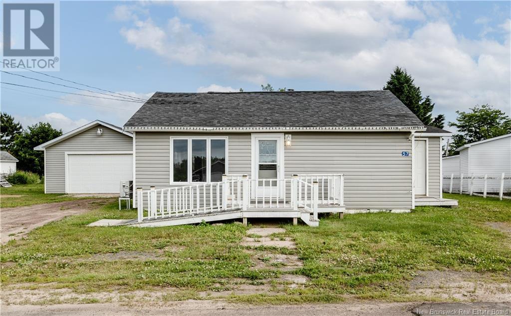 57 Evangeline, Richibucto, New Brunswick  E4W 3Z5 - Photo 2 - M160858