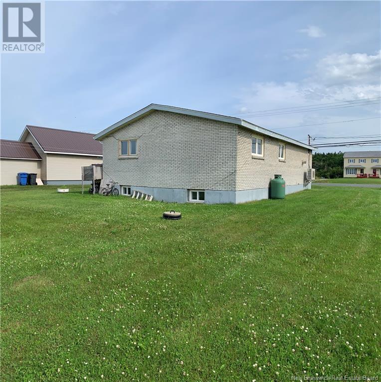 470 Acadie, Grande-Anse, New Brunswick  E8N 1E4 - Photo 2 - NB102910