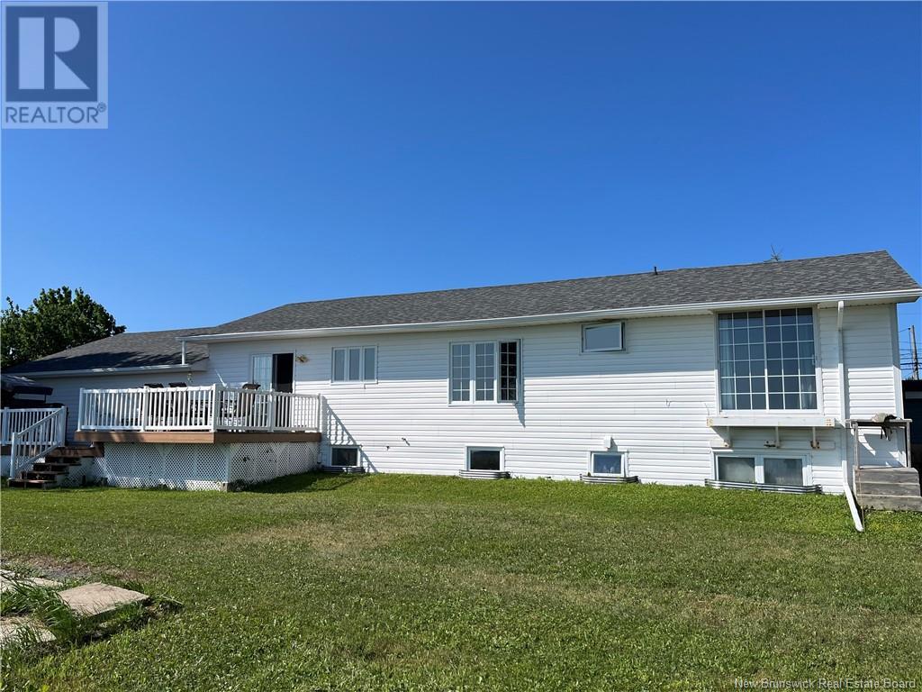 657 Principale, Pointe-Verte, New Brunswick  E8J 2P7 - Photo 4 - NB103388