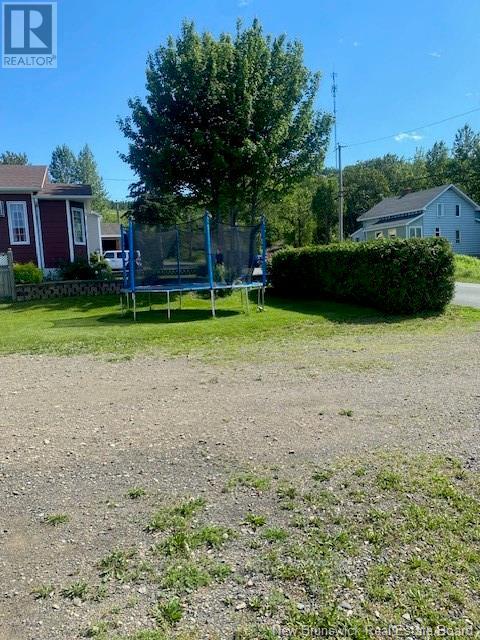 448 Vanier Street, Campbellton, New Brunswick  E3N 1V7 - Photo 6 - NB103805