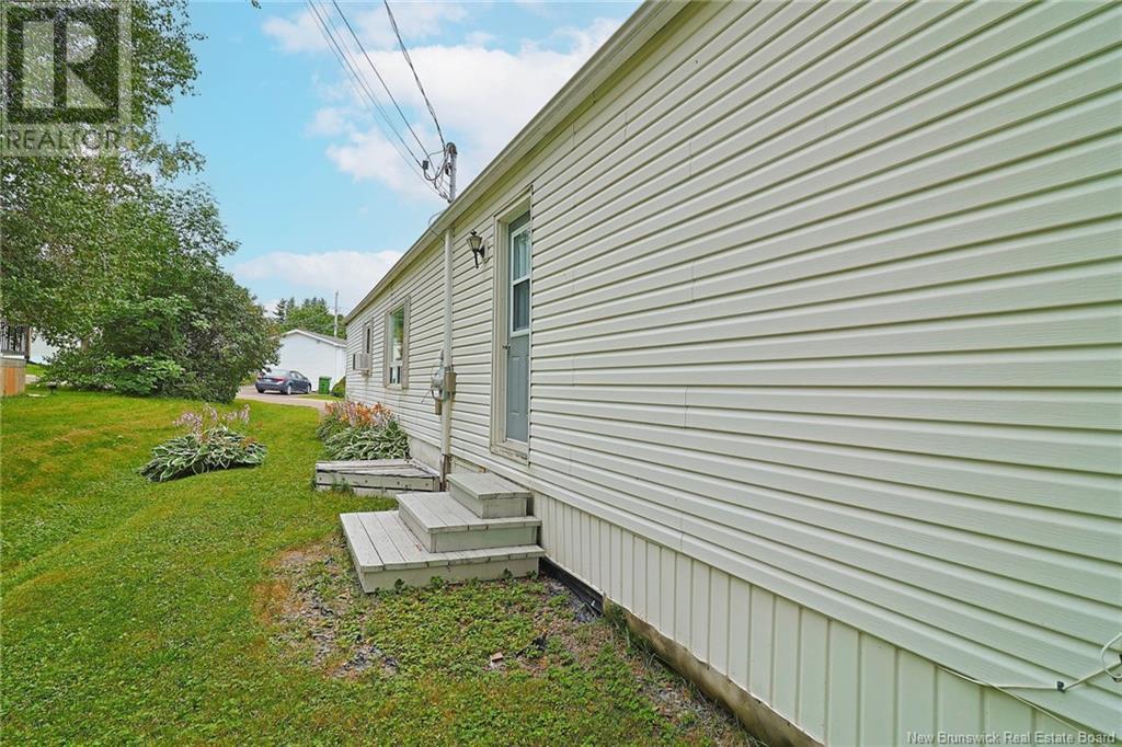 20 Macintosh Street, Fredericton, New Brunswick  E3C 1L8 - Photo 32 - NB103851