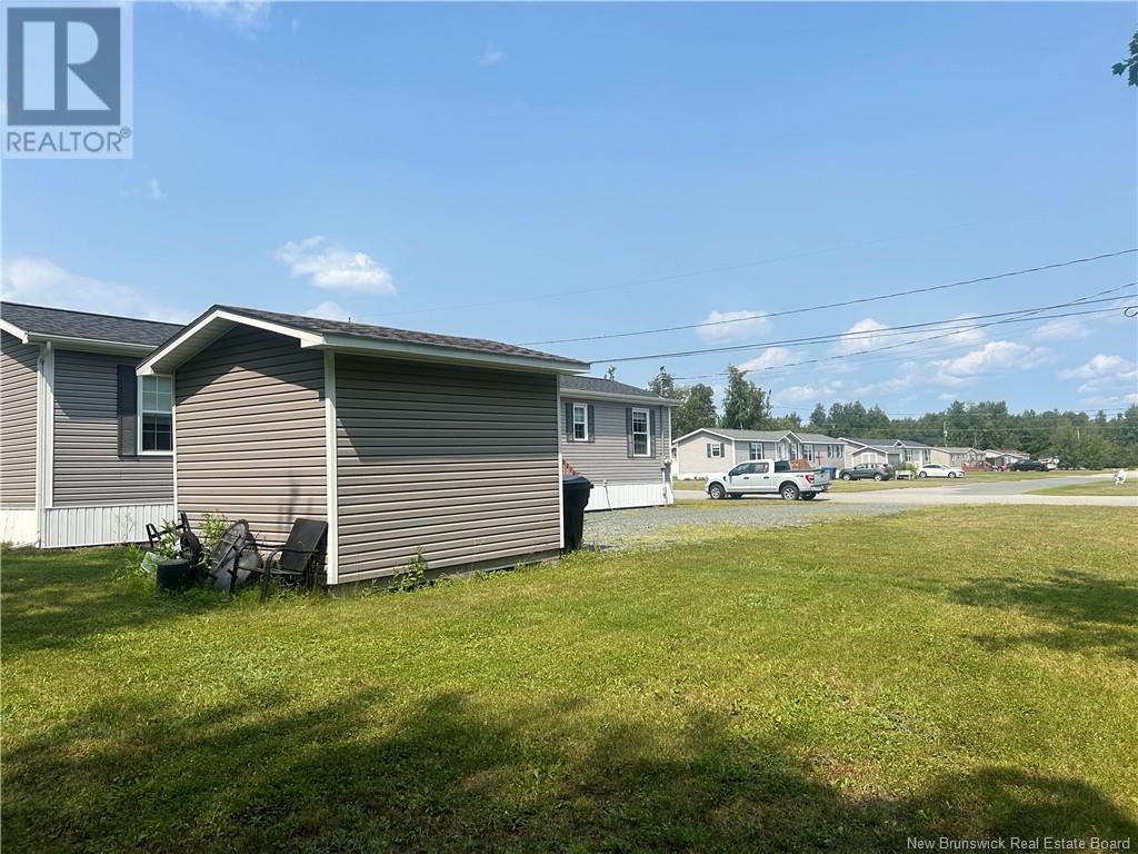 24 Olivia Street, Miramichi, New Brunswick  E1V 0K5 - Photo 2 - NB104145