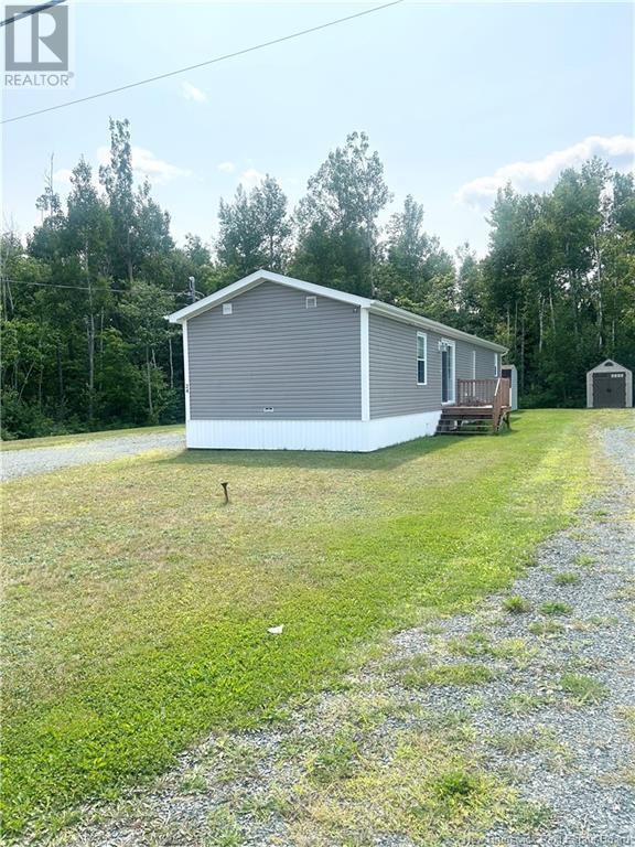 24 Olivia Street, Miramichi, New Brunswick  E1V 0K5 - Photo 3 - NB104145