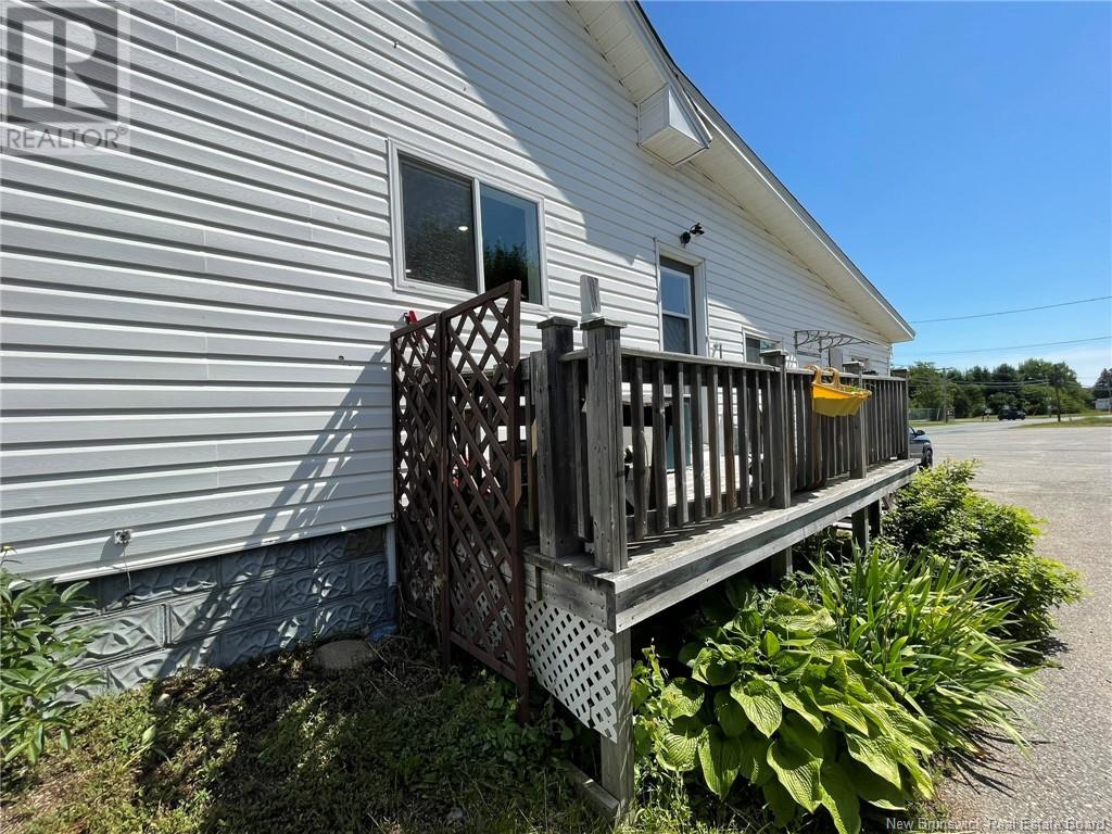 120 King Street, Miramichi, New Brunswick  E1N 2N8 - Photo 4 - NB104289