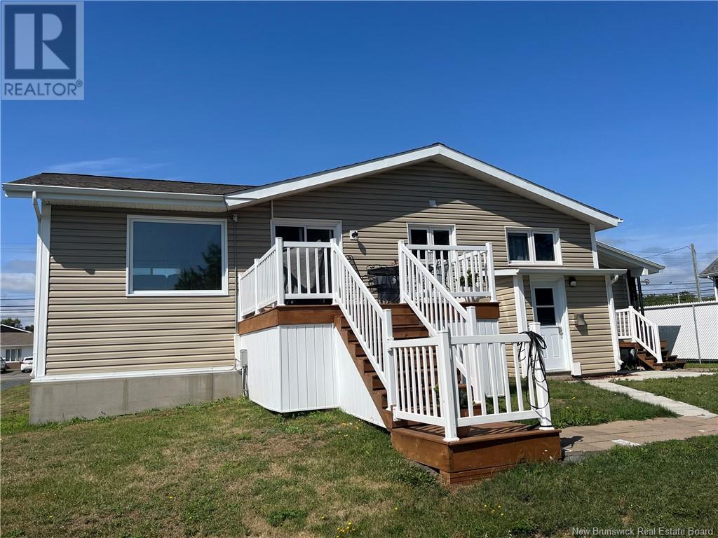 775 Principale, Beresford, New Brunswick  E8K 1V8 - Photo 11 - NB104359