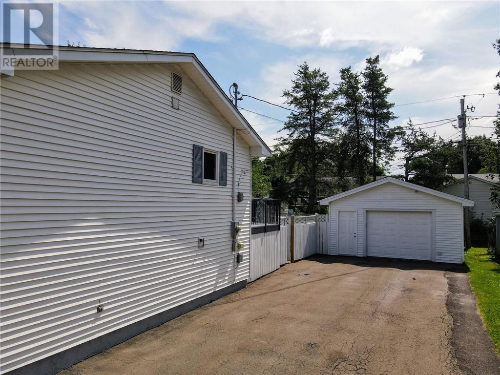 245 Whitepine Road, Riverview, New Brunswick  E1B 2X2 - Photo 34 - M161714