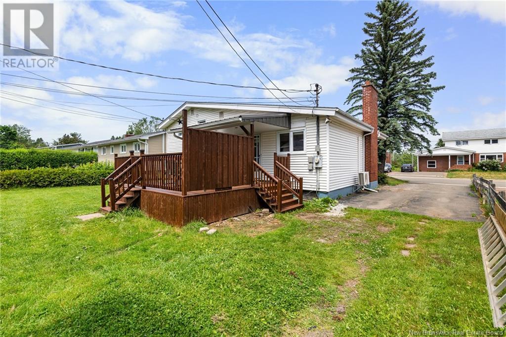 24 Anne, Moncton, New Brunswick  E1C 4J5 - Photo 6 - NB104845