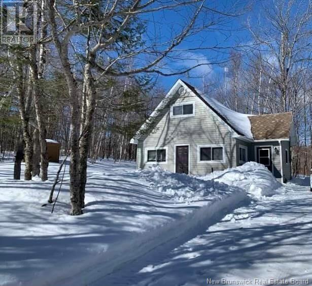 40 Skiers Lane, Crabbe Mountain, New Brunswick  E6E 2K2 - Photo 2 - NB104902