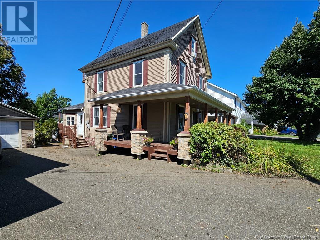 176 Chapel Street, Grand-Sault/grand Falls, New Brunswick  E3Z 2M1 - Photo 3 - NB105010