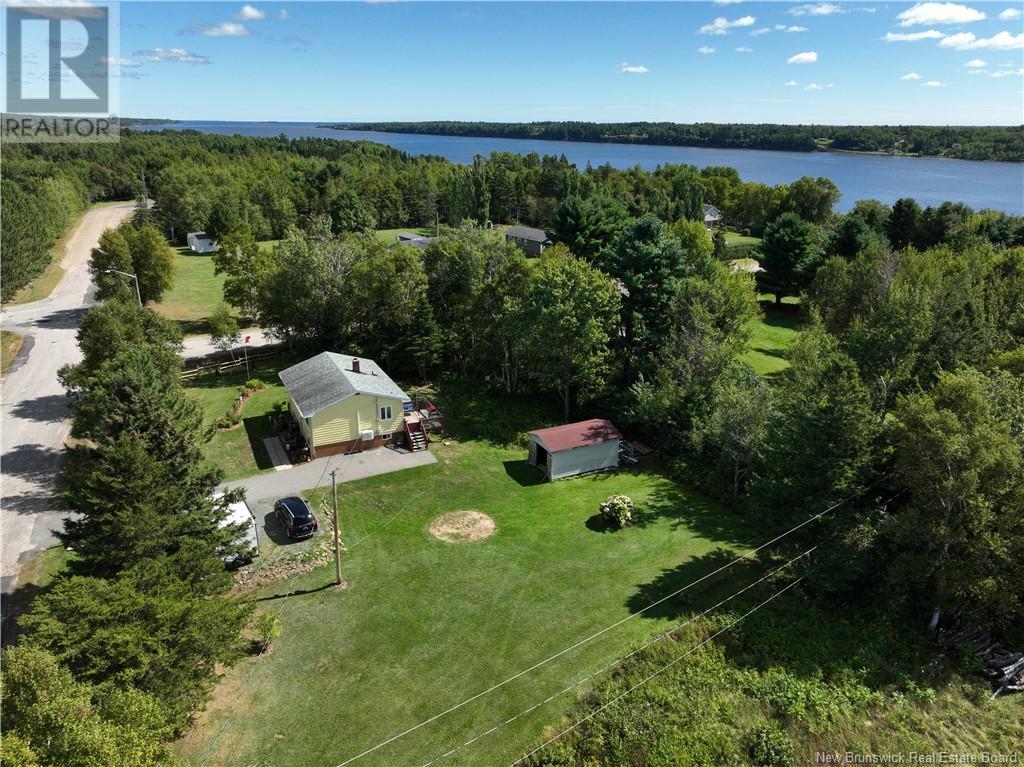 31 ROCKCLIFF Boulevard, miramichi, New Brunswick