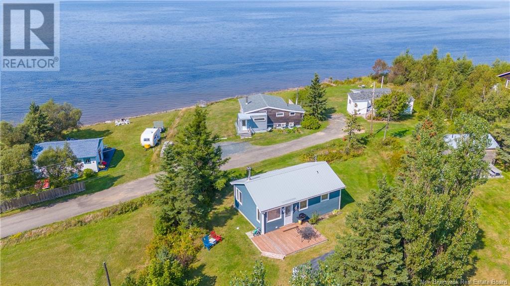 26 Napoleon Road, Caraquet, New Brunswick  E1W 1A3 - Photo 7 - NB105563