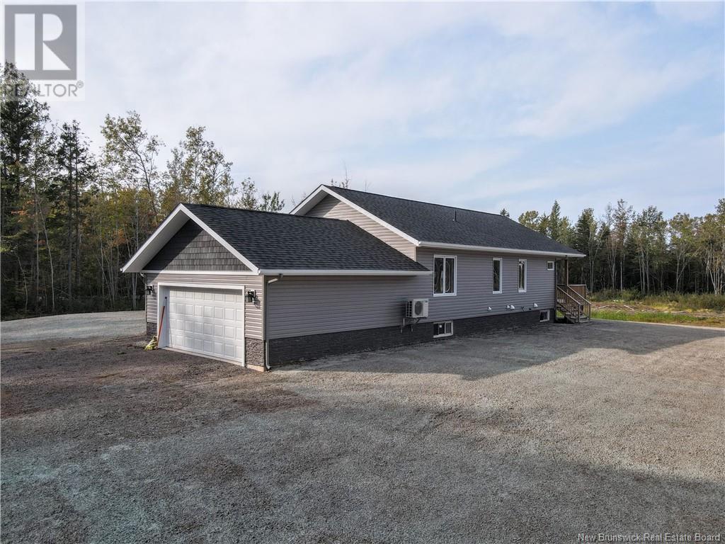 361 Kinnear Road, Beaubassin East, New Brunswick  E4P 7R2 - Photo 38 - NB106035