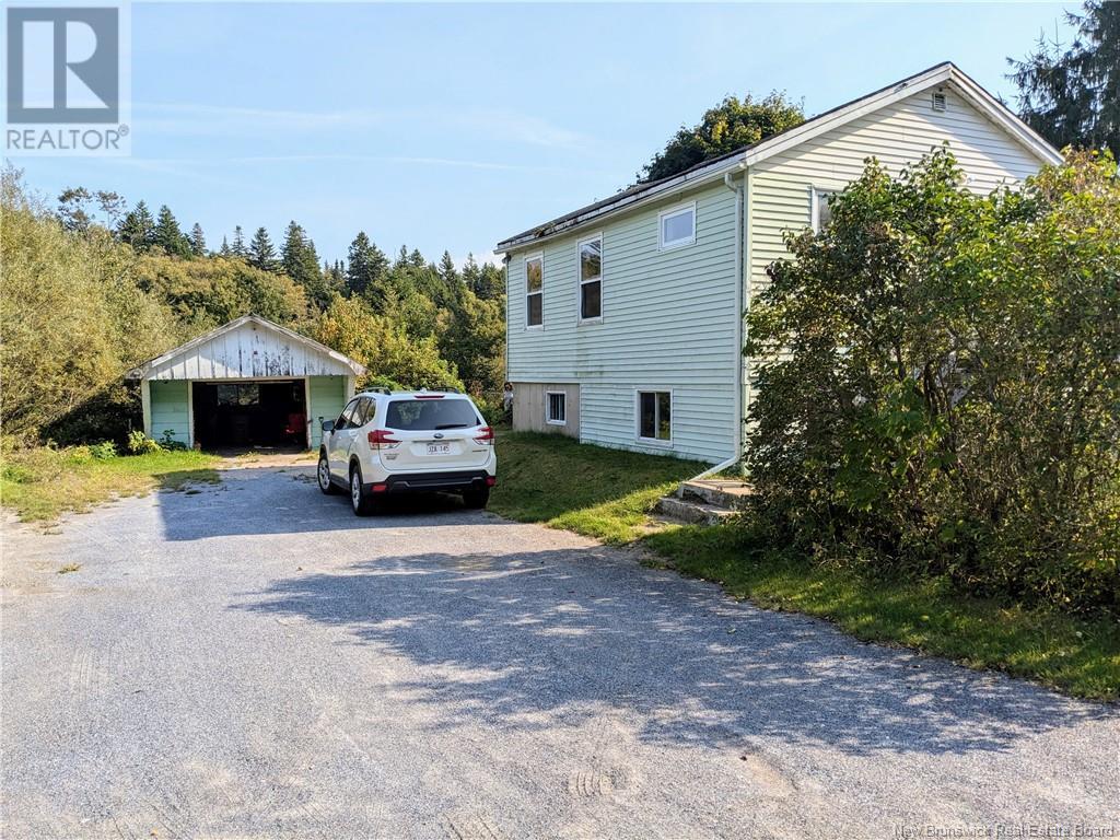 1476 Golden Grove Road, Saint John, New Brunswick  E2N 2A4 - Photo 2 - NB106340