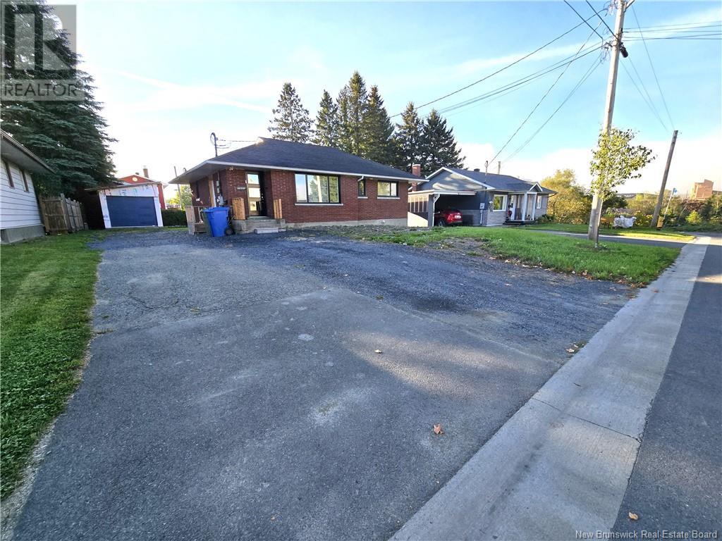 27 Lang Avenue, Edmundston, New Brunswick  E3V 3H2 - Photo 48 - NB106425