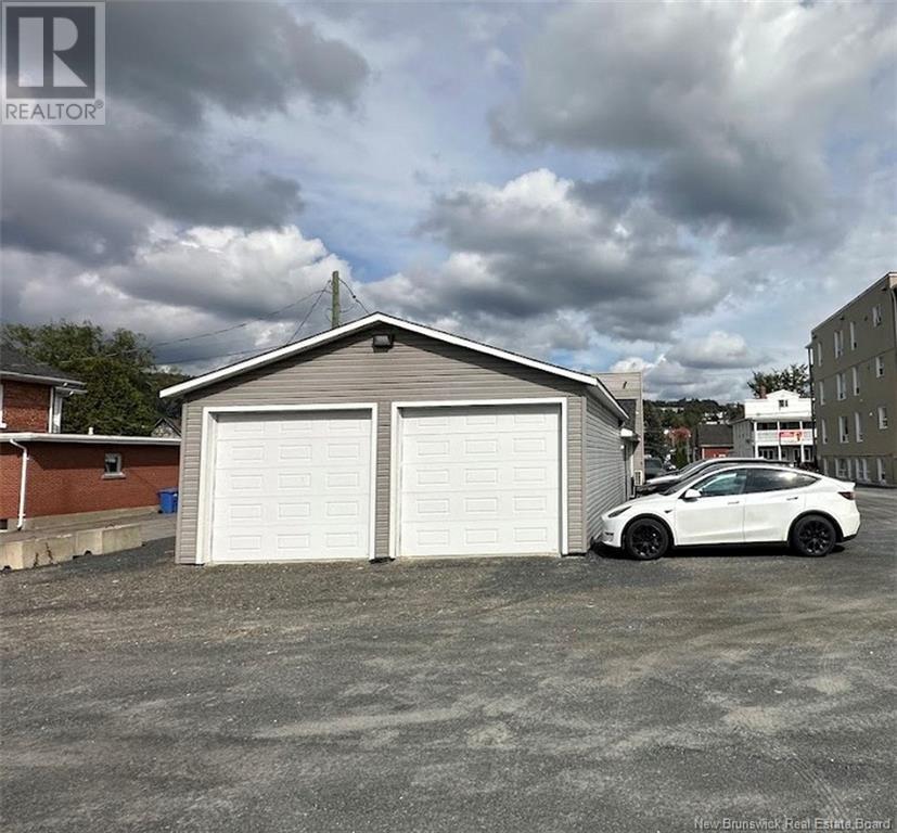 310 Victoria Street, Edmundston, New Brunswick  E3V 2H9 - Photo 6 - NB106400