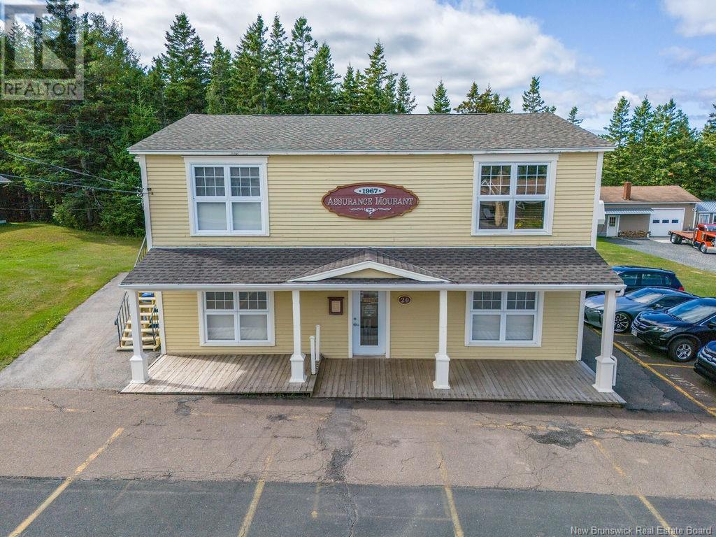 20 Rue Du Portage, Caraquet, New Brunswick