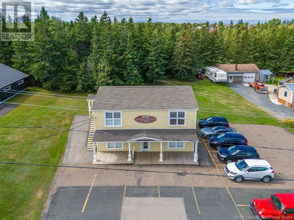 20 Rue Du Portage, Caraquet, New Brunswick  E1W 1B7 - Photo 3 - NB106110