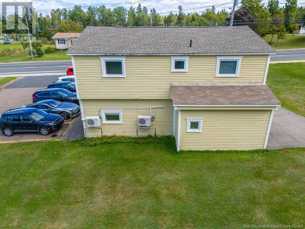 20 Rue Du Portage, Caraquet, New Brunswick  E1W 1B7 - Photo 9 - NB106110